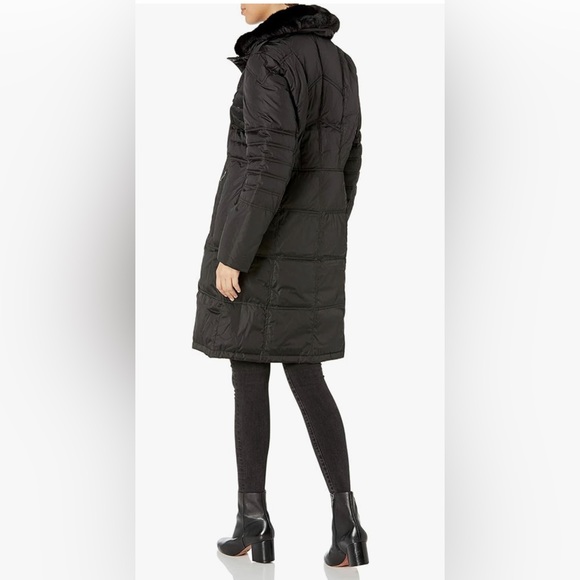 NWT-LONDON FOG Women's Chevron Coat with Faux Fur Trimmed Hood - Picture 3 of 8